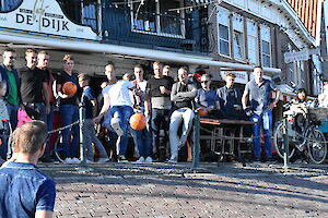 Bedrijfsuitje Bal in de botter schieten